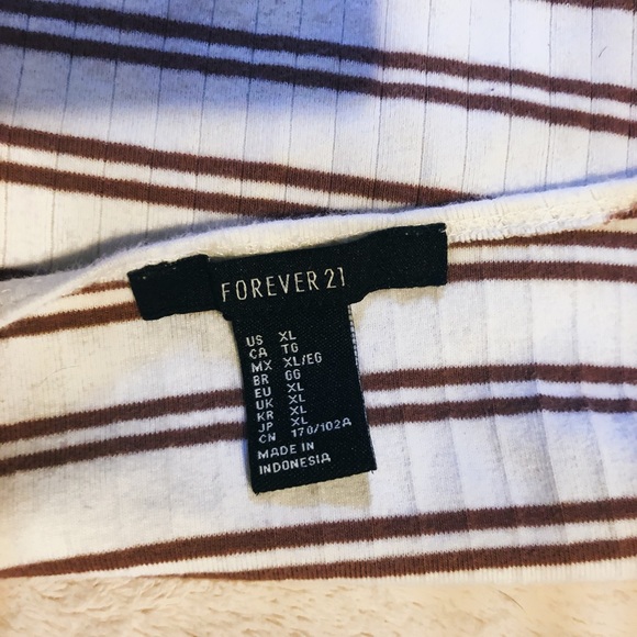 Top from Forever 21 - Picture 3 of 3